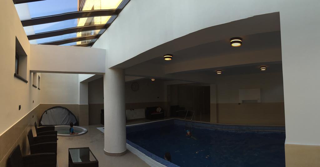 Pensiunea Royal Spa Piatra Neamţ Eksteriør billede