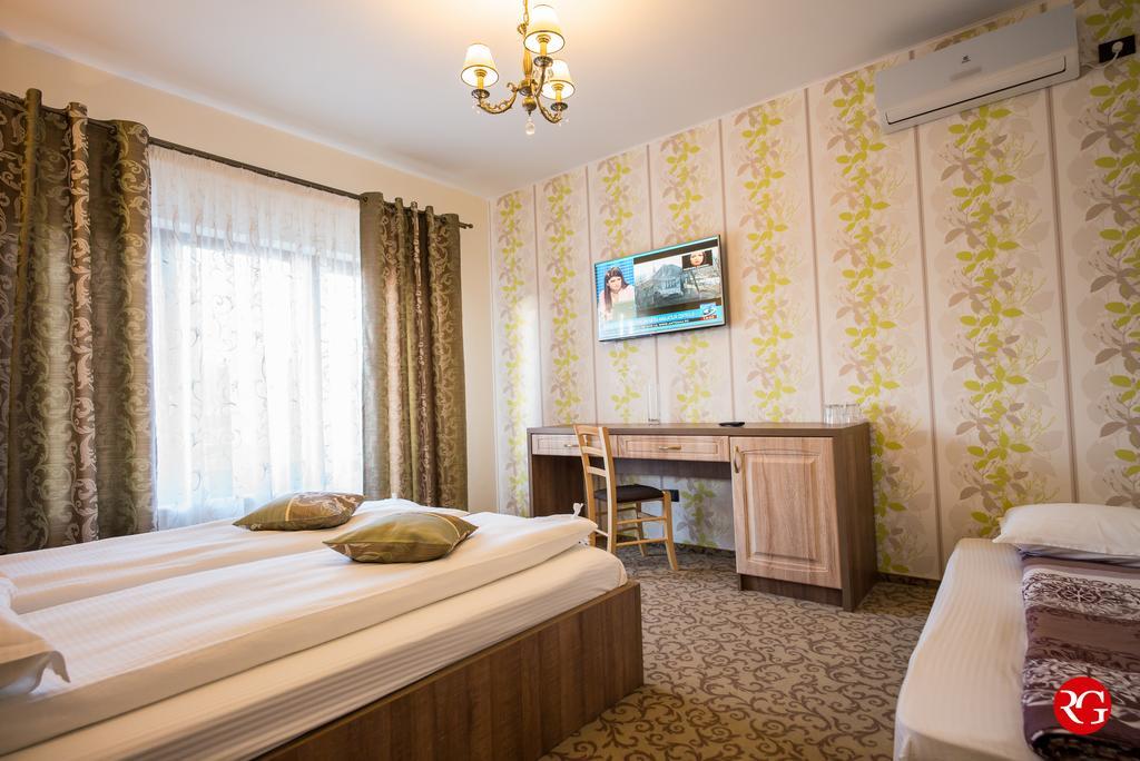 Pensiunea Royal Spa Piatra Neamţ Eksteriør billede